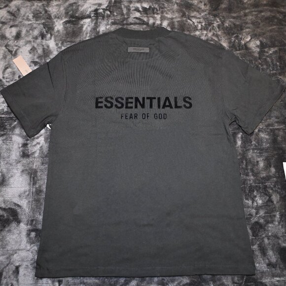 Brand NEW Essential T-Shirt Black with Tag ✅ - Picture 2 of 7